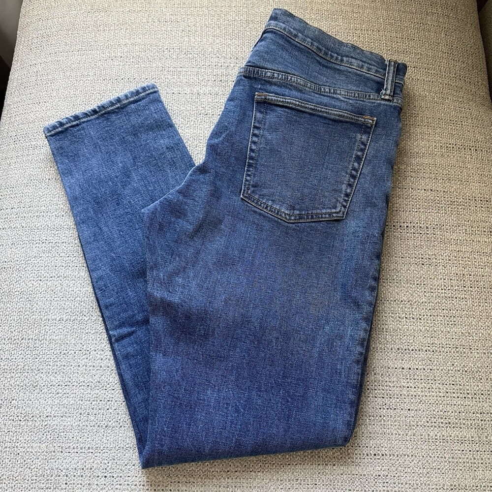 Gap Men’s Slim Taper Jeans Size 33x32 Medium Wash Denim (See Measurements) Emo - Picture 4 of 9